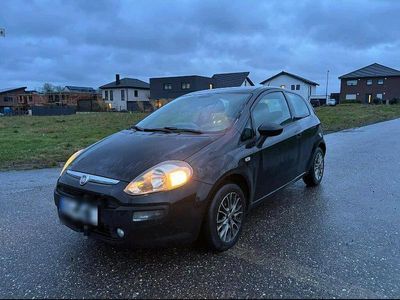 Gebraucht Fiat Punto 70 PS (51 kW) 2011 Schwarz Kleinwagen