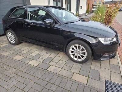 Gebraucht Audi A3 Ambiente 105 PS (77 kW) 2013 Schwarz Limousine