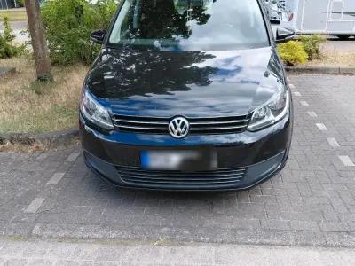 Gebraucht VW Touran 76 PS (55 kW) 2012 Schwarz Van / Kleinbus