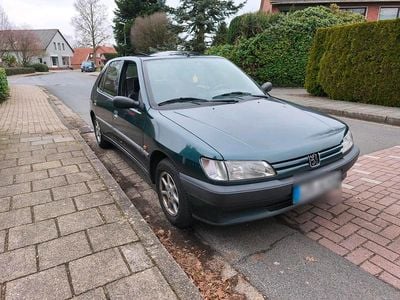 Gebraucht Peugeot 306 75 PS (55 kW) 1996 Grün Kleinwagen