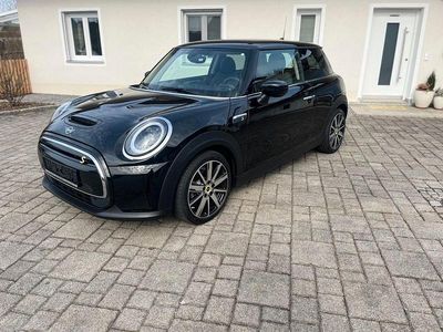 Gebraucht Mini Cooper SE 135 kW (184 PS) 2021 Schwarz Kleinwagen