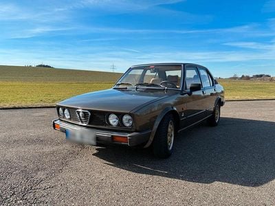 Gebraucht Alfa Romeo Alfetta Quadrifoglio Verde 130 PS (95 kW) 1982 Braun Limousine