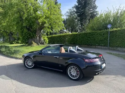 Second-hand Alfa Romeo Spider 209 CP (153 kW) 2009 Negru Cabrio