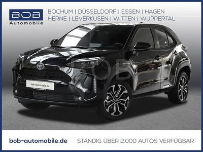 Schwarz Gebraucht 2024 Toyota Yaris Cross Team SUV | 25.450 € (Fairer Preis)
