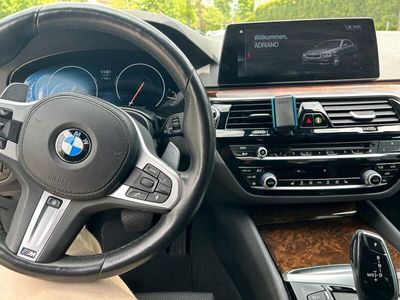 gebraucht BMW 540 xDrive Sportline Automatik