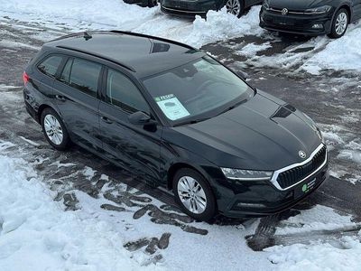 Gebraucht Skoda Octavia 116 PS (85 kW) 2022 Blackmagicperleffekt Kombi