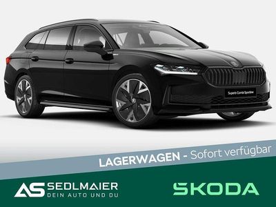 Ebony schwarz Neu 2025 Skoda Superb SportLine Kombi | 53.300 € (Fairer Preis)