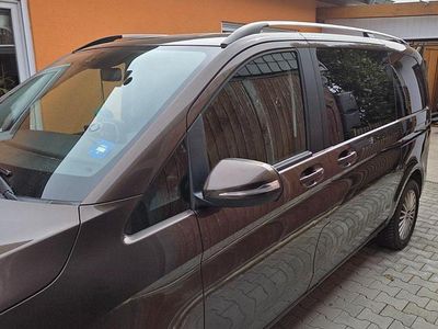 Second-hand Mercedes 220 163 CP (119 kW) 2015 Maro Monovolum