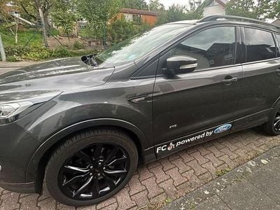 Usata Ford Kuga ST-Line 182 CV (133 kW) 2017 Grigio SUV