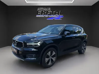 Gebraucht Volvo XC40 Momentum 163 PS (119 kW) 2022 Schwarz SUV