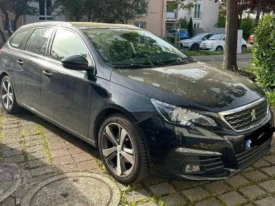 Gebraucht Peugeot 308 SW 131 PS (96 kW) 2018 Schwarz Kombi