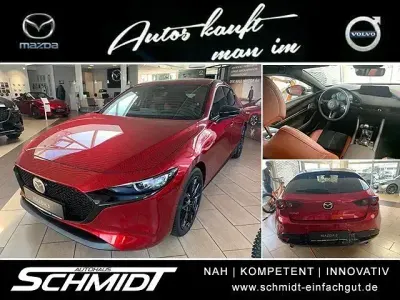 Neu Mazda 3 Nagisa 140 PS (102 kW) 2025 Rot Limousine