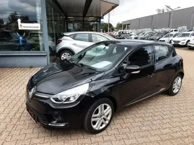 Gebraucht Renault Clio IV Collection 90 PS (66 kW) 2018 Schwarz Limousine