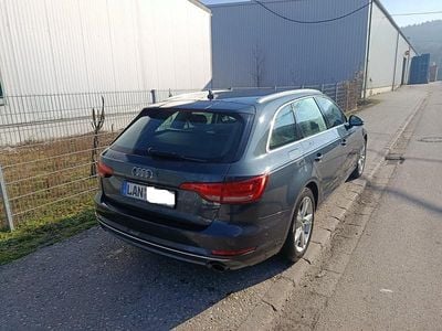 Gebraucht Audi A4 190 PS (139 kW) 2016 Grau Kombi