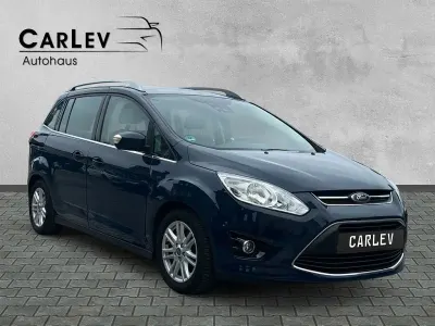 Używany Ford Grand C-Max Titanium 101 KM (74 kW) 2014 Niebieski Minivan