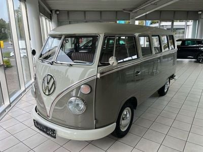 Grau Gebraucht 1964 VW T1 Van | 85.000 €