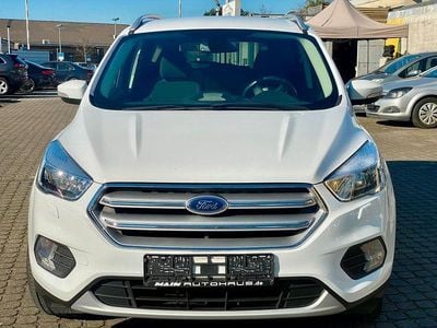 Gebraucht Ford Kuga Trend 120 PS (88 kW) 2019 Weiß SUV