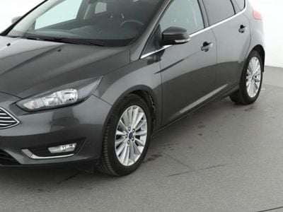 Usata Ford Focus 182 CV (133 kW) 2016 Grigio Station wagon