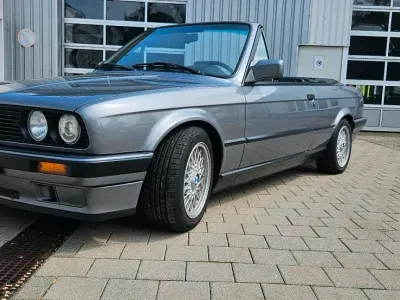 Gebraucht BMW 318 Cabriolet 113 PS (83 kW) 1993 Grau Cabrio