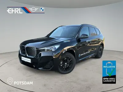 Gebraucht BMW iX1 M Sport 150 kW (204 PS) 2025 Schwarz SUV