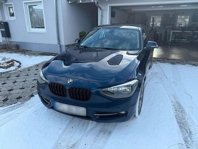 Blau Gebraucht 2011 BMW 116 Sport Line Kleinwagen | 8.499 € (Fairer Preis)