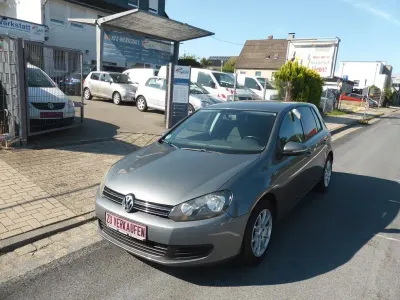 Gebraucht VW Golf VI Comfortline 122 PS (89 kW) 2009 Grau Limousine