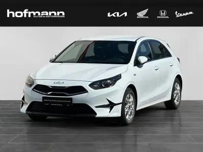 Gebraucht Kia Ceed Vision 160 PS (117 kW) 2022 Weiß Kleinwagen