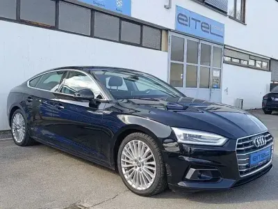 Gebraucht Audi A5 Sportback Sport 190 PS (139 kW) 2020 Schwarz (brillantschwarz) Kleinwagen
