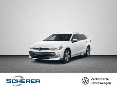Second-hand VW Passat Business 150 CP (110 kW) 2025 Alb Break