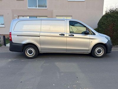 Gebraucht Mercedes Vito 102 PS (75 kW) 2020 Silber Van