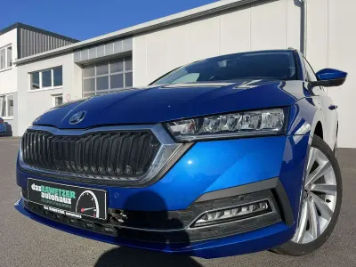 Gebraucht Skoda Octavia Style 204 PS (150 kW) 2021 Raceblau Kombi