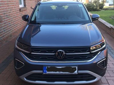 Gebraucht VW T-Cross Style 116 PS (85 kW) 2024 Grau SUV