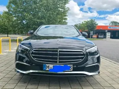 Gebraucht Mercedes E220 194 PS (142 kW) 2021 Braun Limousine
