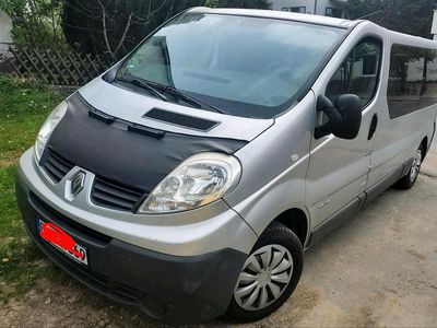 Begagnad Renault Trafic 145 HK (106 kW) 2007 Grå Minibuss