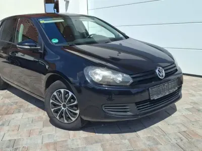Gebraucht VW Golf VI 80 PS (58 kW) 2010 Schwarz Kleinwagen