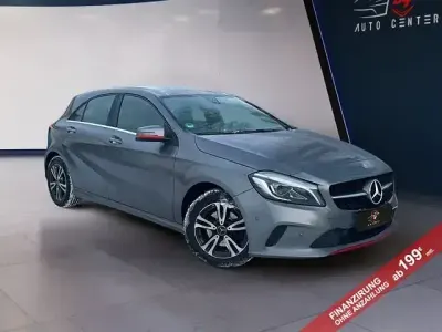 Gebraucht Mercedes A180 122 PS (89 kW) 2017 Grau Limousine
