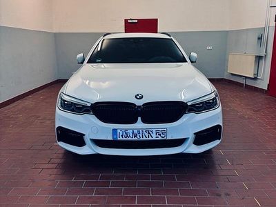Weiß Gebraucht 2019 BMW 520 M Sport Kombi | 29.500 € (Etwas zu teuer)