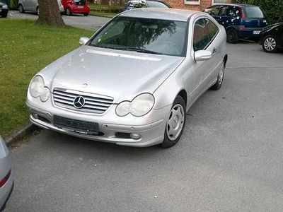 Mercedes C180