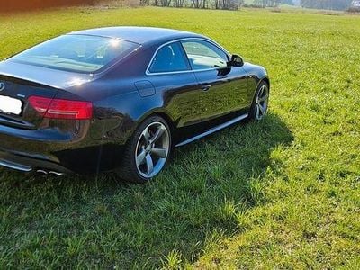 Second-hand Audi S5 Sport 354 CP (260 kW) 2008 Negru Coupe