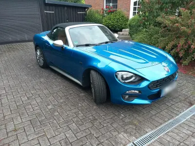 Gebraucht Fiat 124 Spider Lusso 140 PS (102 kW) 2018 Blau Cabrio