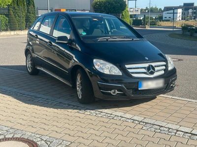 Mercedes B180