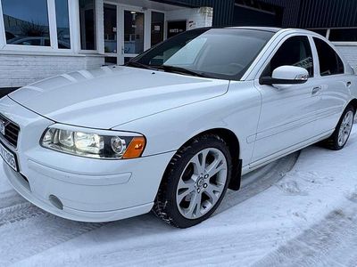 Weiß Gebraucht 2008 Volvo S60 Limousine | 6.850 €