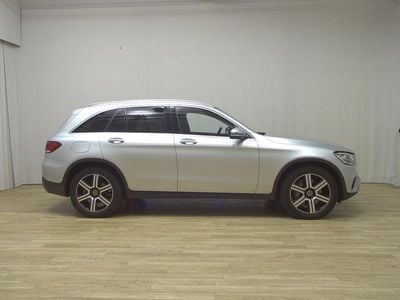 Gebraucht Mercedes GLC220 194 PS (142 kW) 2020 Silber SUV