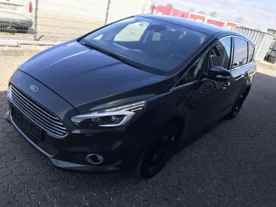 Usata Ford S-MAX Titanium 210 CV (154 kW) 2016 Auf anfrage Monovolume