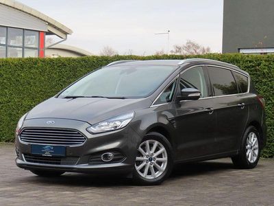 Grau Gebraucht 2017 Ford S-MAX Titanium Van / Kleinbus | 13.000 € (Guter Preis)