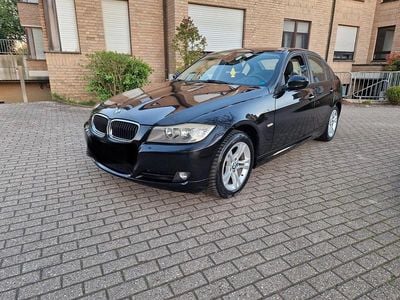 Second-hand BMW 316 116 CP (85 kW) 2011 Negru Berlinǎ