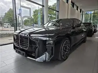 Neu BMW i7 334 kW (455 PS) 2026 Schwarz (saphirschwarz metallic) Limousine