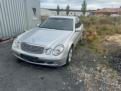Mercedes E320