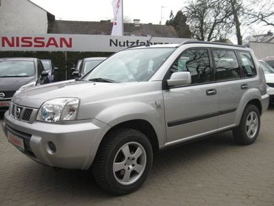 Gebraucht Nissan X-Trail Comfort 136 PS (100 kW) 2004 Silber metallic SUV