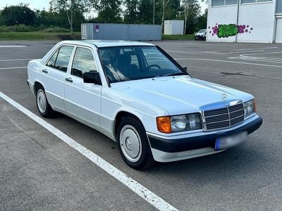 Gebraucht Mercedes 190 102 PS (75 kW) 1987 Weiß Limousine